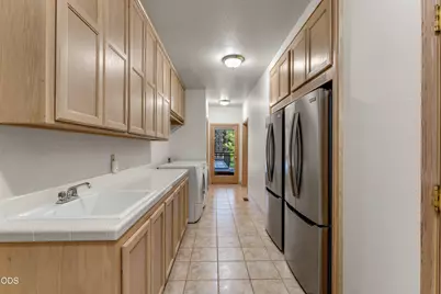 200 Brookstone Hills Drive, Grants Pass, OR 97526 - Photo 32