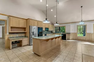 200 Brookstone Hills Dr, Grants Pass, OR 97526 - Photo 20