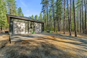 200 Brookstone Hills Dr, Grants Pass, OR 97526 - Photo 40