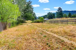 2354 Green Meadows Way, Ashland, OR 97520 - Photo 44