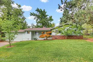 2354 Green Meadows Way, Ashland, OR 97520 - Photo 4