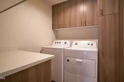 43 S Mountain Avenue, Ashland, OR 97520 - Photo 22