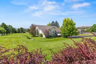 9456 Greenbrier Dr, Klamath Falls, OR 97603 - Photo 6