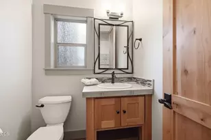 1975 NW Harriman St, Bend, OR 97703 - Photo 36