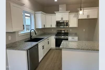 2235 Piazza Drive, Medford, OR 97501 - Photo 10