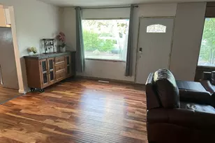 62 S Modoc Ave, Medford, OR 97504 - Photo 6