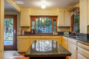 364 Vista St, Ashland, OR 97520 - Photo 32