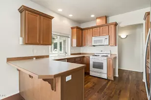 3916 SW Sam Snead Ct, Redmond, OR 97756 - Photo 8
