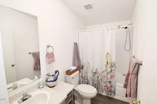 8401 Old Stage Rd, Central Point, OR 97502 - Photo 12