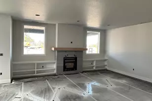 2051 SW 42nd St, Redmond, OR 97756 - Photo 8
