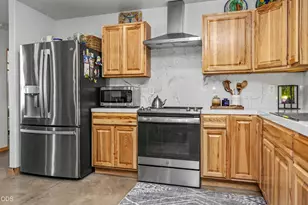 34225 Deerpath Ct, Chiloquin, OR 97624 - Photo 22