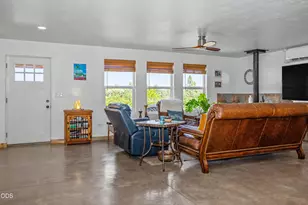 34225 Deerpath Ct, Chiloquin, OR 97624 - Photo 16