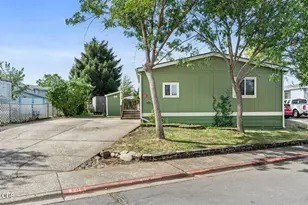 3600 Ave G, White City, OR 97503 - Photo 2