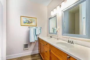 780 W View Loop, Sisters, OR 97759 - Photo 14