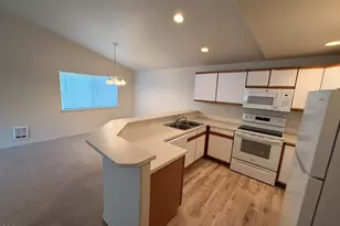 [Address not provided], Redmond, OR 97756 - Photo 18