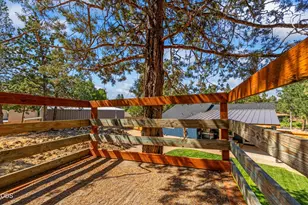 20569 Ambrosia Ln, Bend, OR 97702 - Photo 42