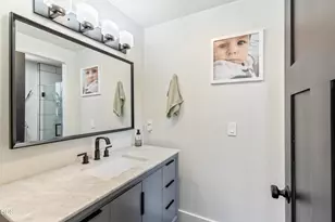 20569 Ambrosia Ln, Bend, OR 97702 - Photo 14