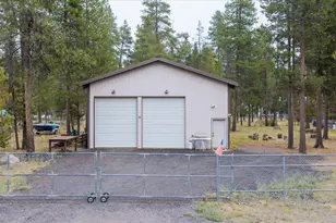 54690 Pinewood Ave, Bend, OR 97707 - Photo 22