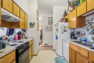 54690 Pinewood Ave, Bend, OR 97707 - Photo 6
