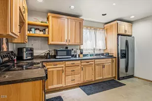 54690 Pinewood Ave, Bend, OR 97707 - Photo 26