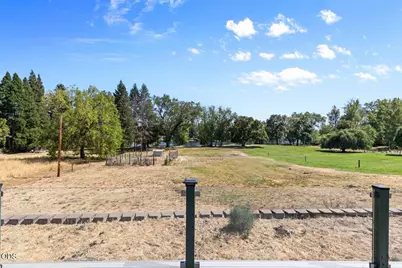 1591 Highway 234, Eagle Point, OR 97524 - Photo 46