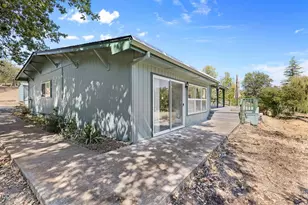 1591 Hwy 234, Eagle Point, OR 97524 - Photo 42