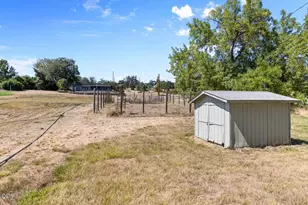 1591 Hwy 234, Eagle Point, OR 97524 - Photo 48