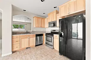 417 NW 27th St, Redmond, OR 97756 - Photo 14
