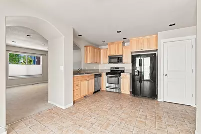 417 NW 27th Street, Redmond, OR 97756 - Photo 12