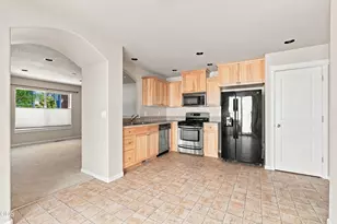 417 NW 27th St, Redmond, OR 97756 - Photo 12
