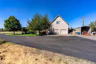 6225 SW Zenith Ave, Redmond, OR 97756 - Photo 76