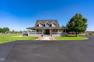 6225 SW Zenith Ave, Redmond, OR 97756 - Photo 4