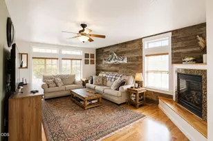 1144 Highlands Dr, Eagle Point, OR 97524 - Photo 4