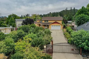2617 SW Florer Dr, Grants Pass, OR 97527 - Photo 42