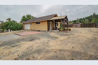 2617 SW Florer Drive, Grants Pass, OR 97527 - Photo 24