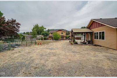 2617 SW Florer Drive, Grants Pass, OR 97527 - Photo 32