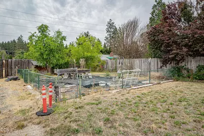 2617 SW Florer Drive, Grants Pass, OR 97527 - Photo 30
