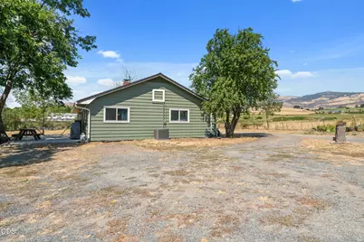 728 W Valley View, Ashland, OR 97520 - Photo 12