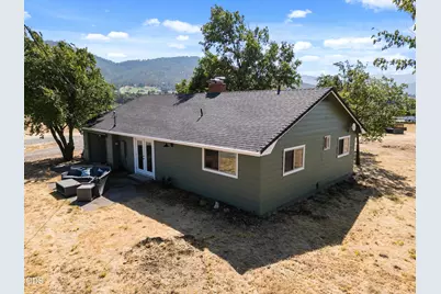 728 W Valley View, Ashland, OR 97520 - Photo 38