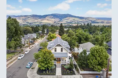 533 Fairview Street, Ashland, OR 97520 - Photo 4