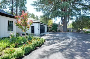 123 Vancouver Ave, Medford, OR 97504 - Photo 2
