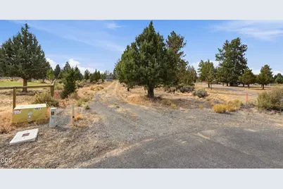 22018 Quebec Court, Bend, OR 97702 - Photo 32