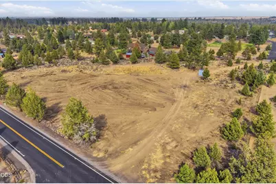 22018 Quebec Court, Bend, OR 97702 - Photo 2