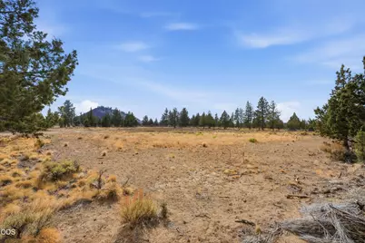 22018 Quebec Court, Bend, OR 97702 - Photo 34