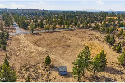 22018 Quebec Court, Bend, OR 97702 - Photo 6