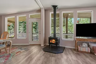 51646 Pine Loop Dr, La Pine, OR 97739 - Photo 14