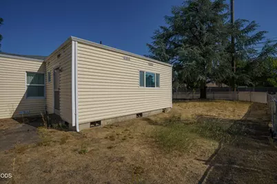 416 W Stewart Avenue, Medford, OR 97501 - Photo 18