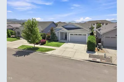 1754 Dragon Tail Place, Medford, OR 97504 - Photo 2