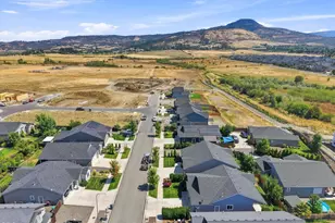 1754 Dragon Tail Pl, Medford, OR 97504 - Photo 42
