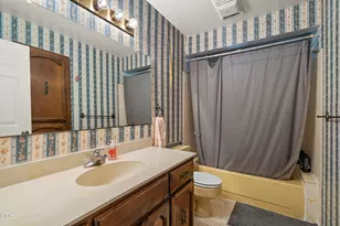 1459 Highcrest Dr, Medford, OR 97504 - Photo 18